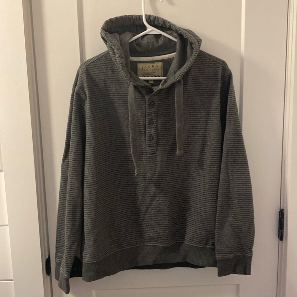 Men’s hoodie size medium